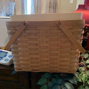 Longaberger Magazine Basket, file holders & liner
